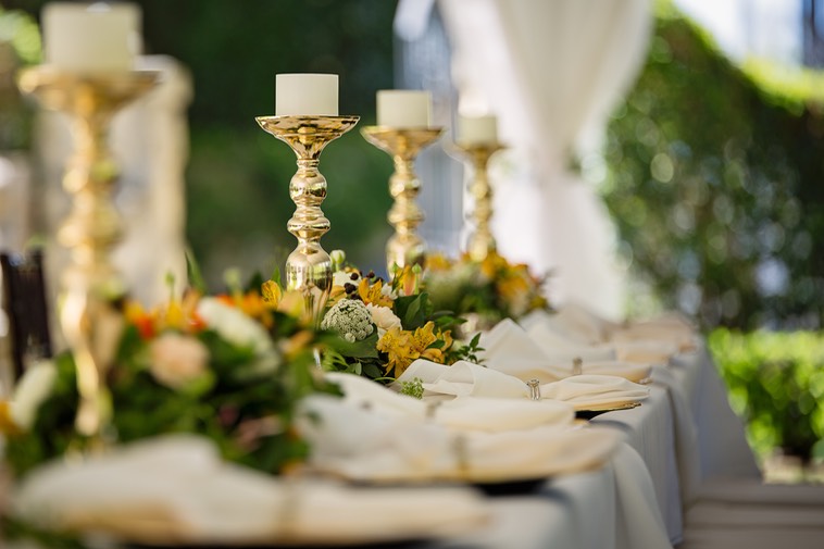 bokeh-bouquet-candlestick-1128782